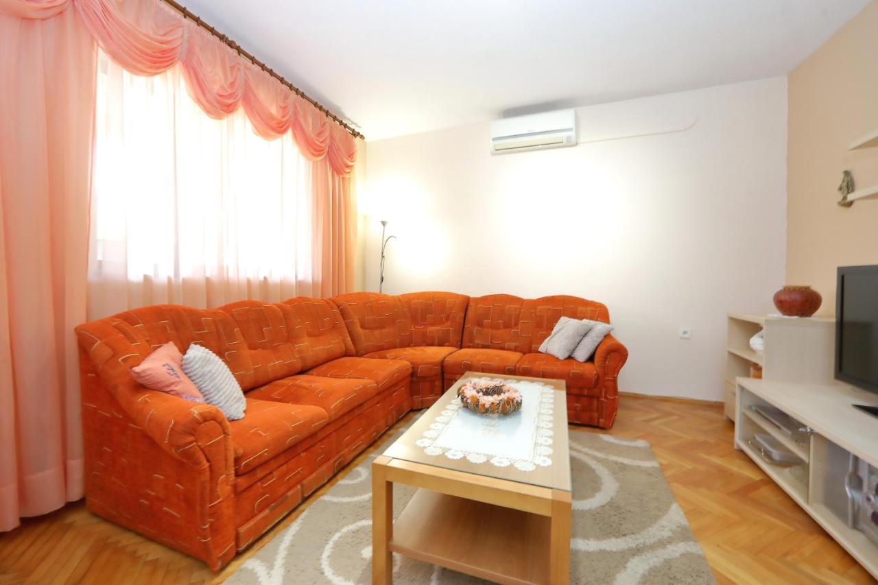 Apartment Lucijan Бибине Екстериор снимка