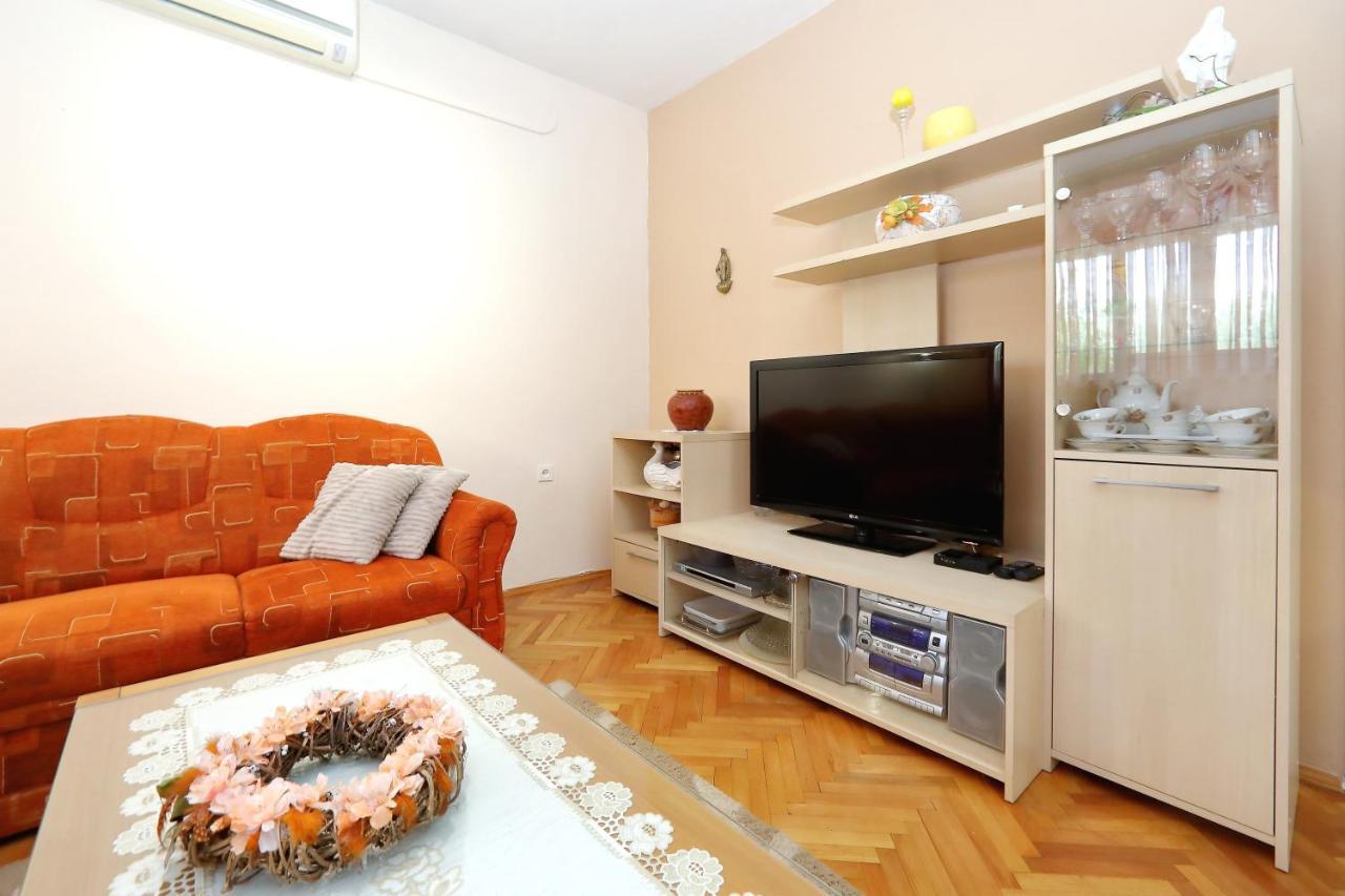 Apartment Lucijan Бибине Екстериор снимка