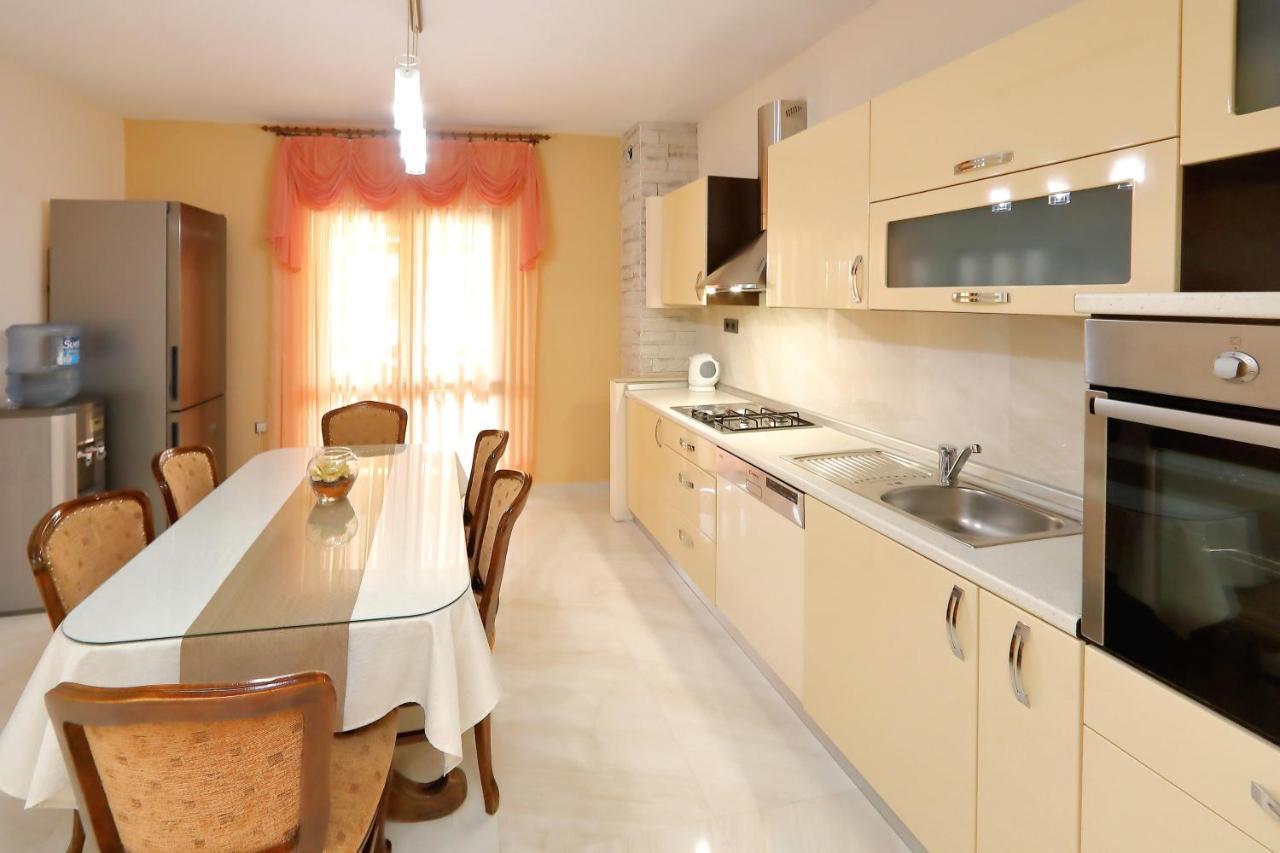 Apartment Lucijan Бибине Екстериор снимка