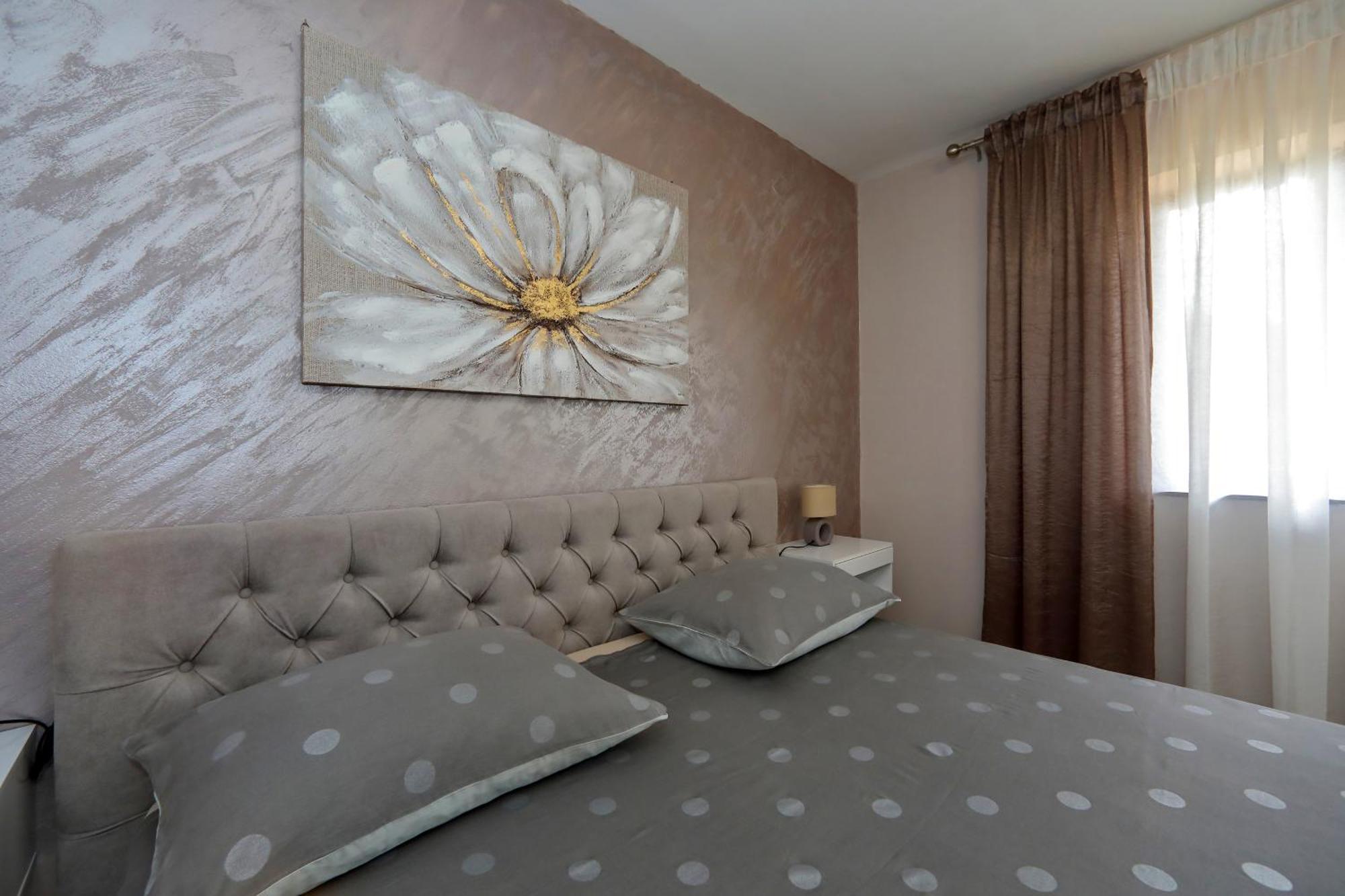 Apartment Lucijan Бибине Екстериор снимка